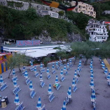 Relaxvietri Amalfi Coast Апартаменты Виетри
